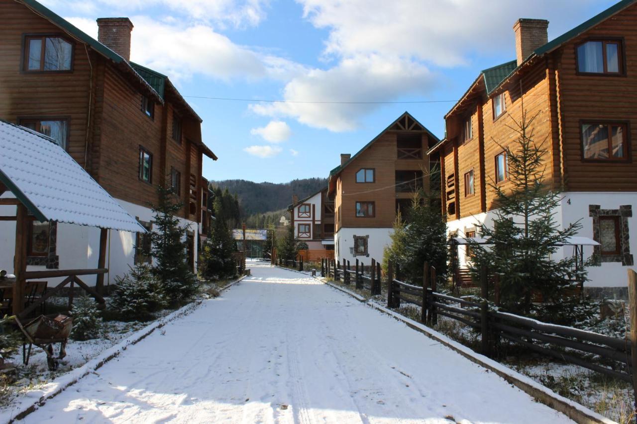 Hirskyy Svitanok Myhove Esterno foto