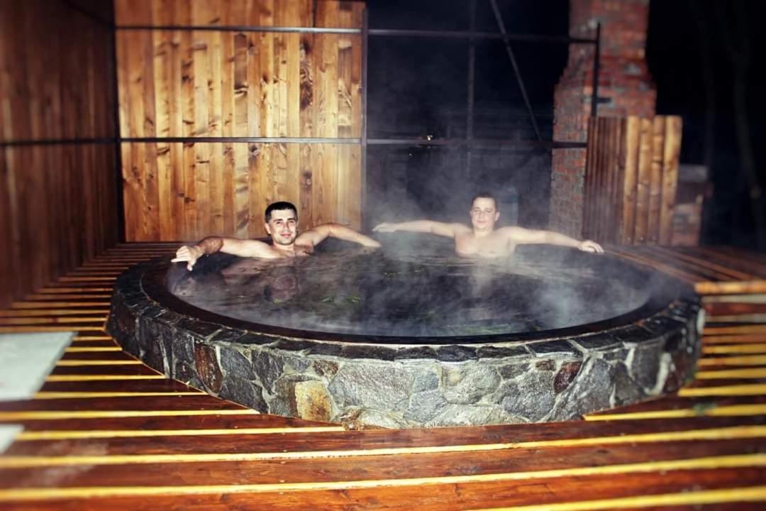 Hirskyy Svitanok Myhove Esterno foto