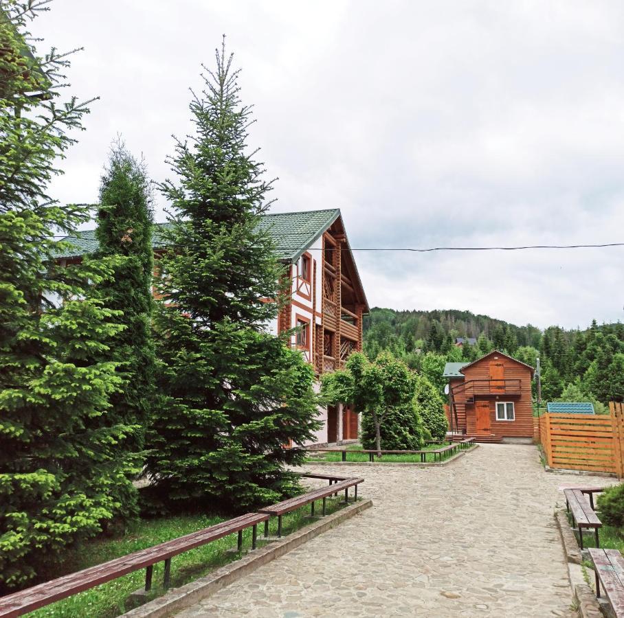 Hirskyy Svitanok Myhove Esterno foto