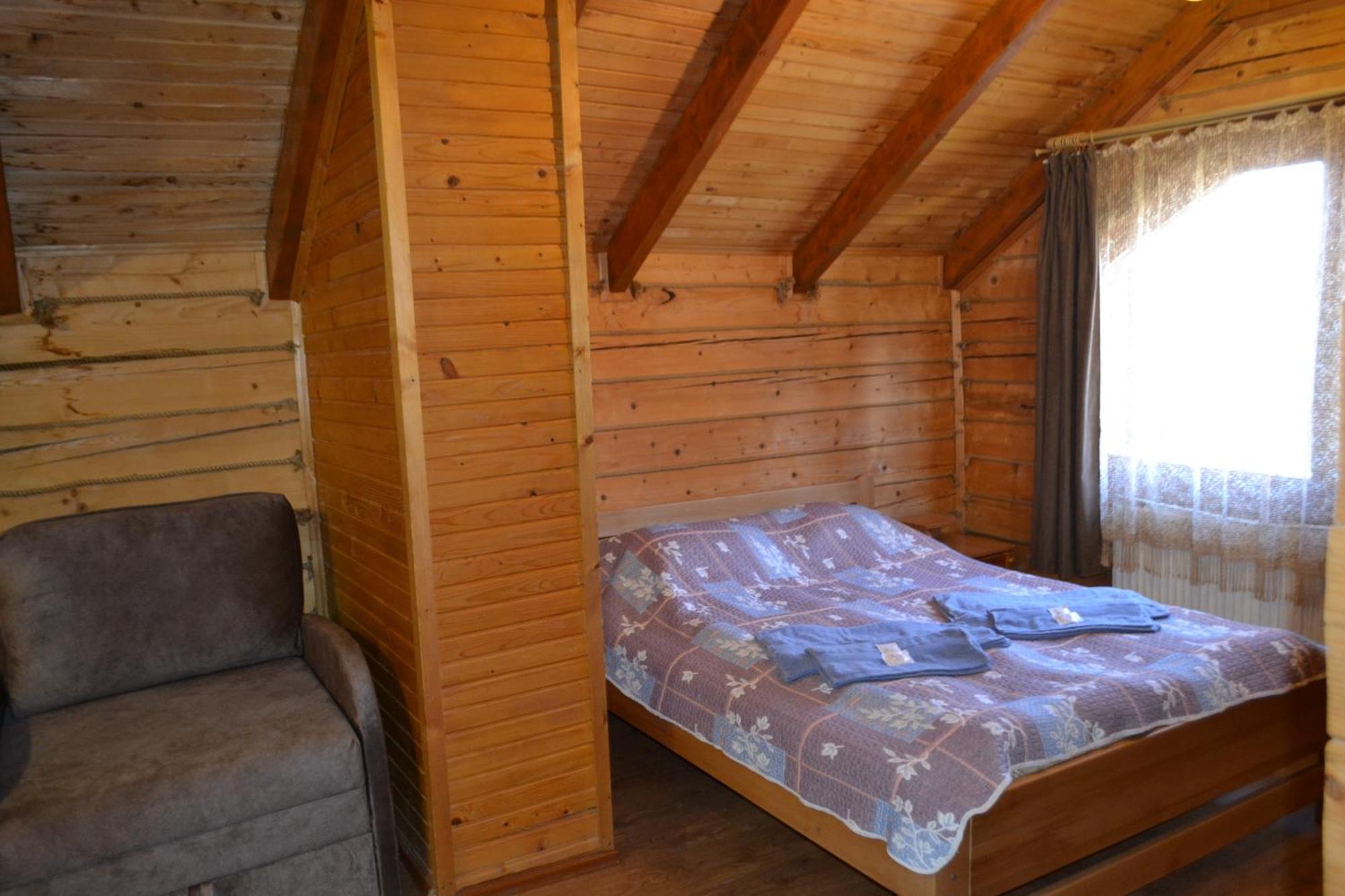Hirskyy Svitanok Myhove Esterno foto